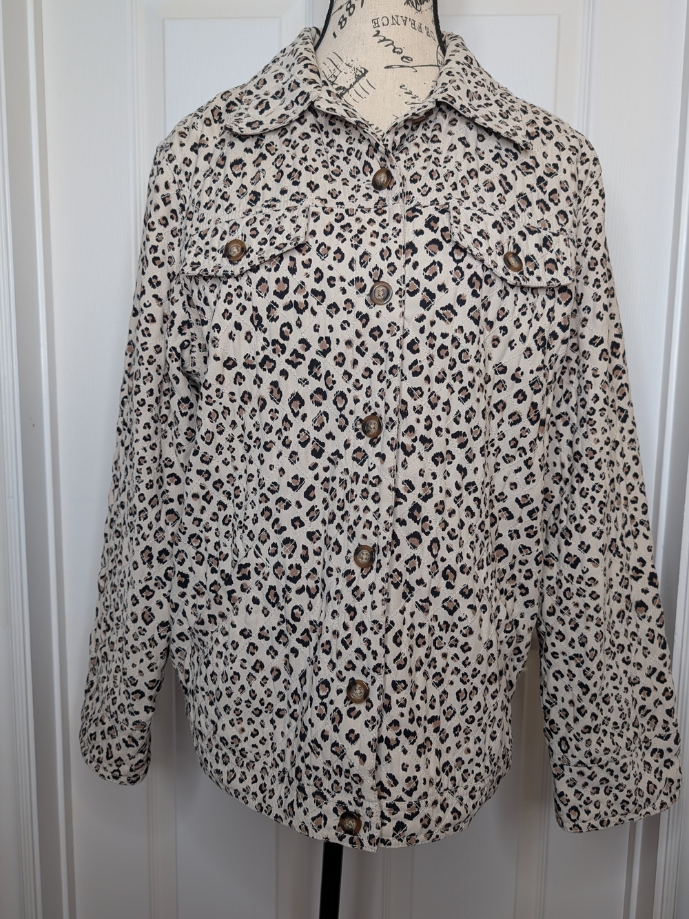 TanJay Leopard Print Quilted Shirt Jacket Cream  Brown Size M